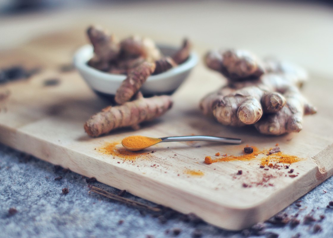 Knoblauch und Zwiebeln mit gesundheitlichen Eigenschaften